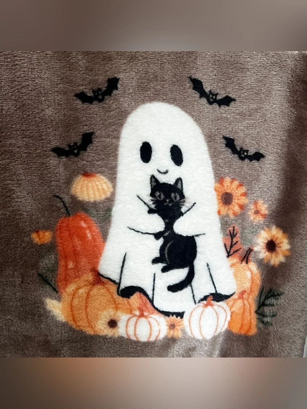 NEW Ghost & Co. Fall Ghost Holding Black Cat Floral Pumpkins Blanket 60”x70”